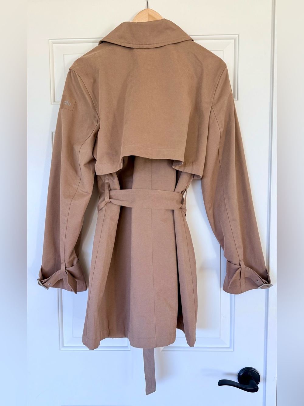 ALO Yoga Prime Trench Toasted Almond M NWT - Picture 2 of 11